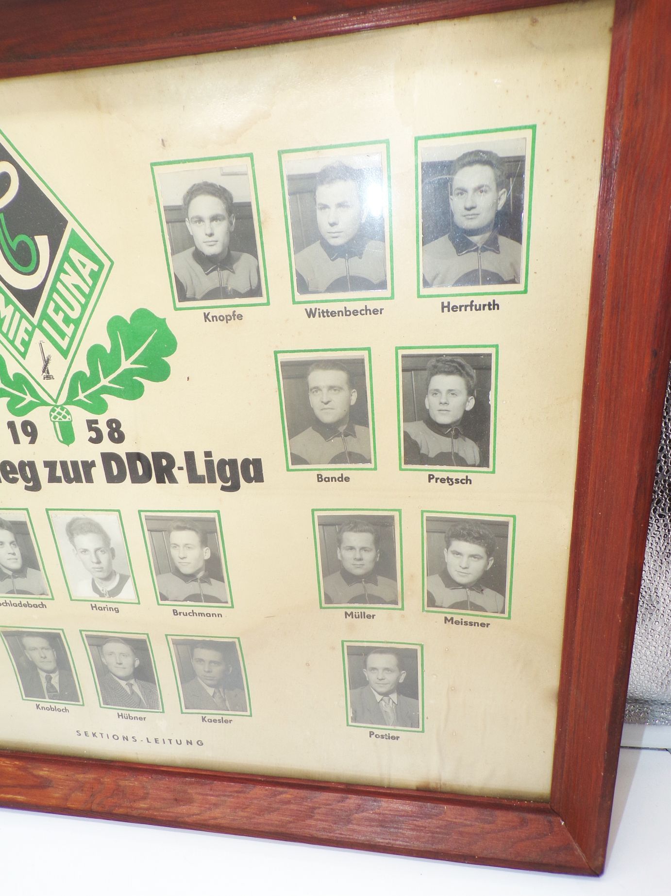 Altes Fußball Mannschaft Bild Chemie Leuna 1958 Aufstieg zur DDR Liga Altes Fußball Mannschaft Bild Chemie Leuna 1958 Aufstieg zur DDR Liga