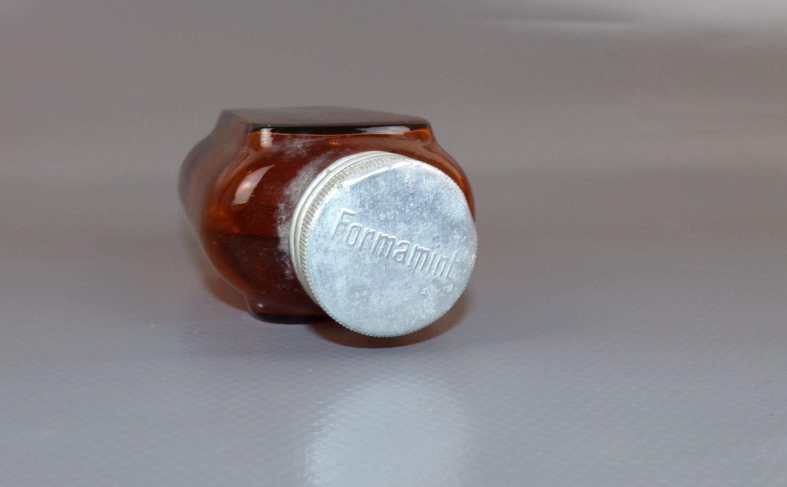 Alte Apotheker Flaschen 7 Stück Glas Bad Ems Köthen Berlin Storp Glasflasche