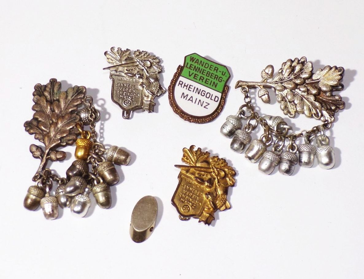 Abzeichen Wander u Lenneberg Verein Rheingold Mainz emailliert Eichenlaub Orden