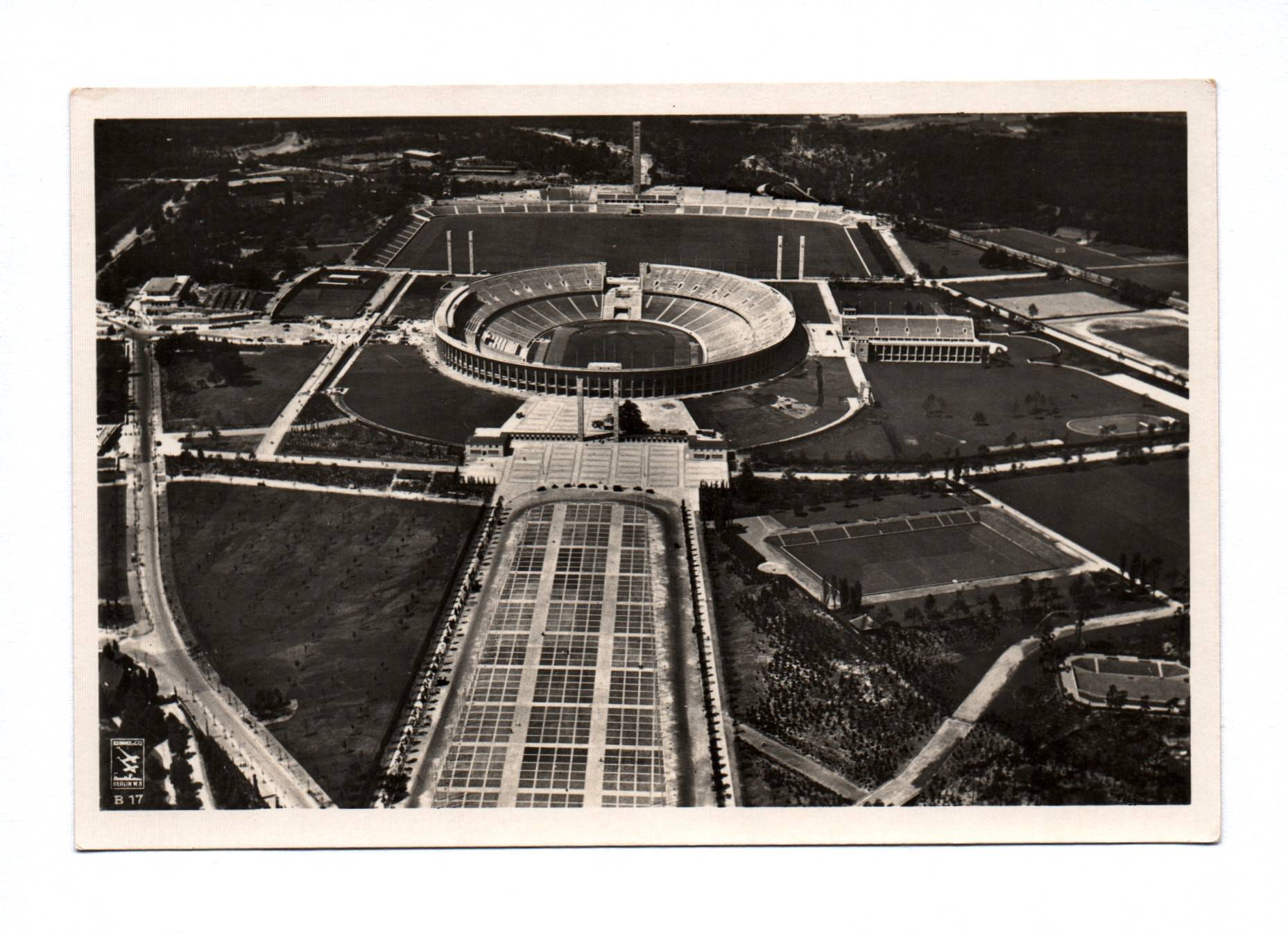 Foto Ak Gesamtansicht Reichssportfeld Berlin Olympiastadion Foto Ak Gesamtansicht Reichssportfeld Berlin Olympiastadion