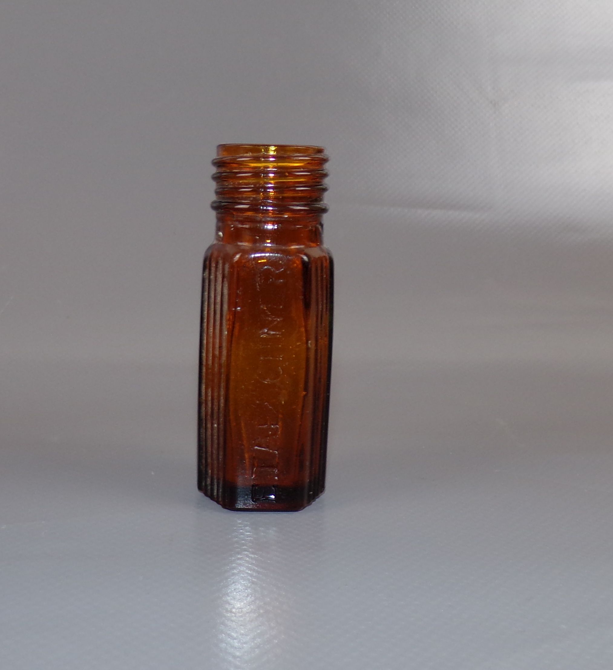 Alte Apotheker Flaschen 7 Stück Glas Bad Ems Köthen Berlin Storp Glasflasche