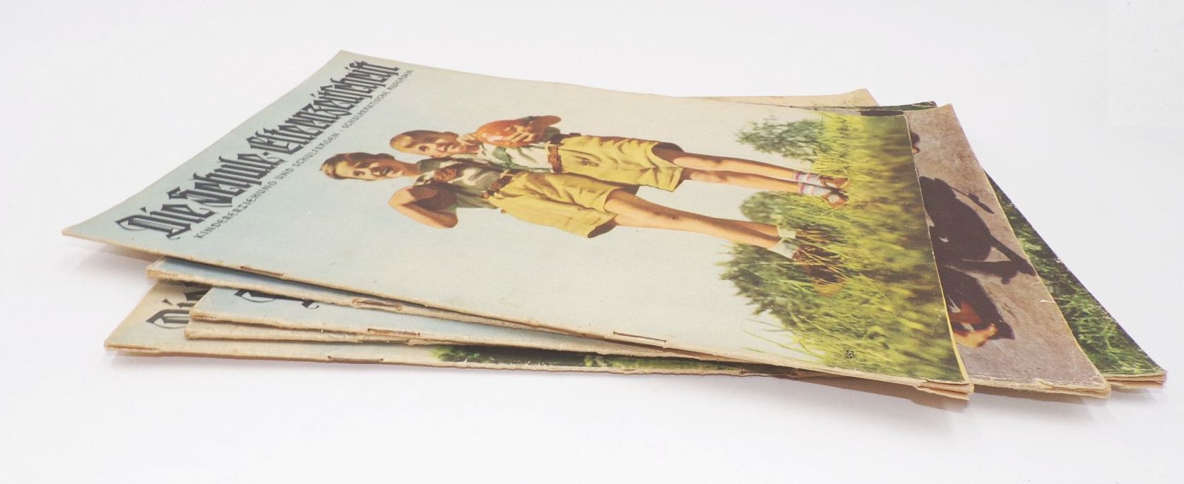 Die Schule Elternzeitschrift Kindererziehung Schulfragen 1951 u 1952 Die Schule Elternzeitschrift Kindererziehung Schulfragen 1951 u 1952