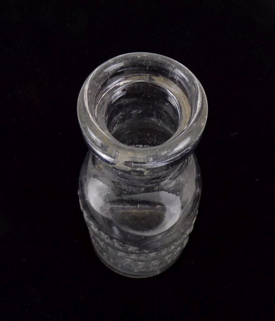 Alte Flasche Dresdner Mich Versorgungsanstalt Würzburgerstraße Antik Glas Alte Flasche Dresdner Mich Versorgungsanstalt Würzburgerstraße Antik Glas