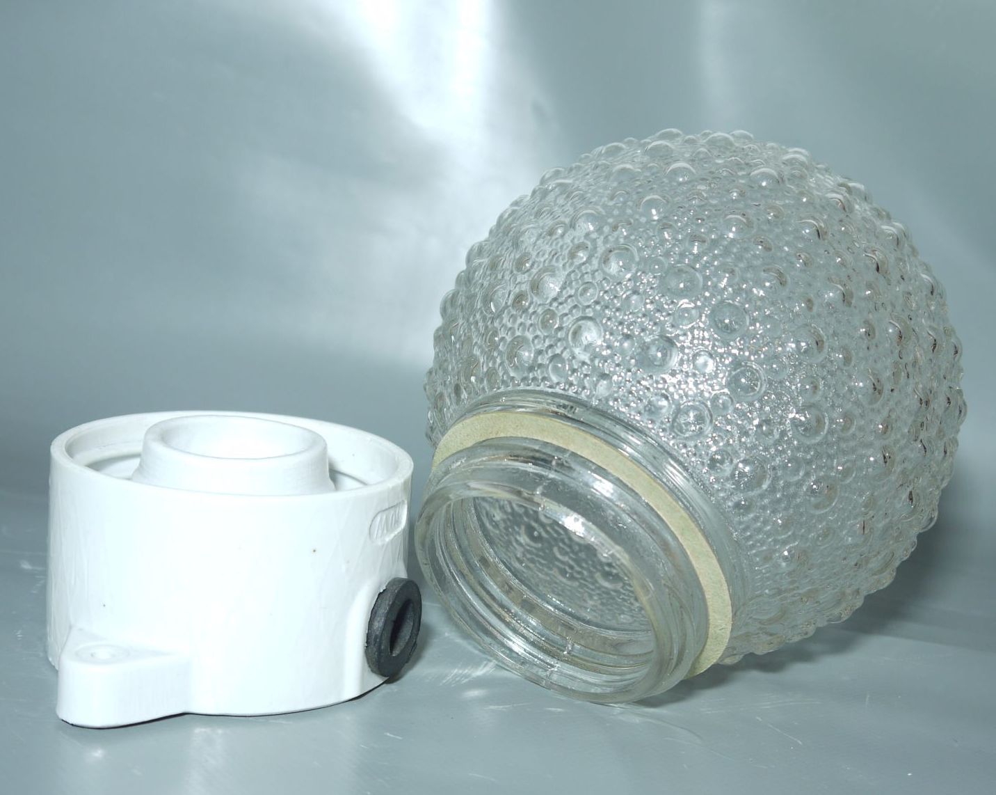 Alte bubble Kugellampe klein Kellerlampe Glas Lampe Porzellan Fassung Deckenlampe 