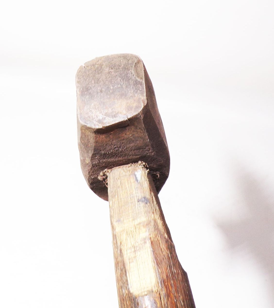 Alter Schmiedehammer altes Schmiedewerkzeug 