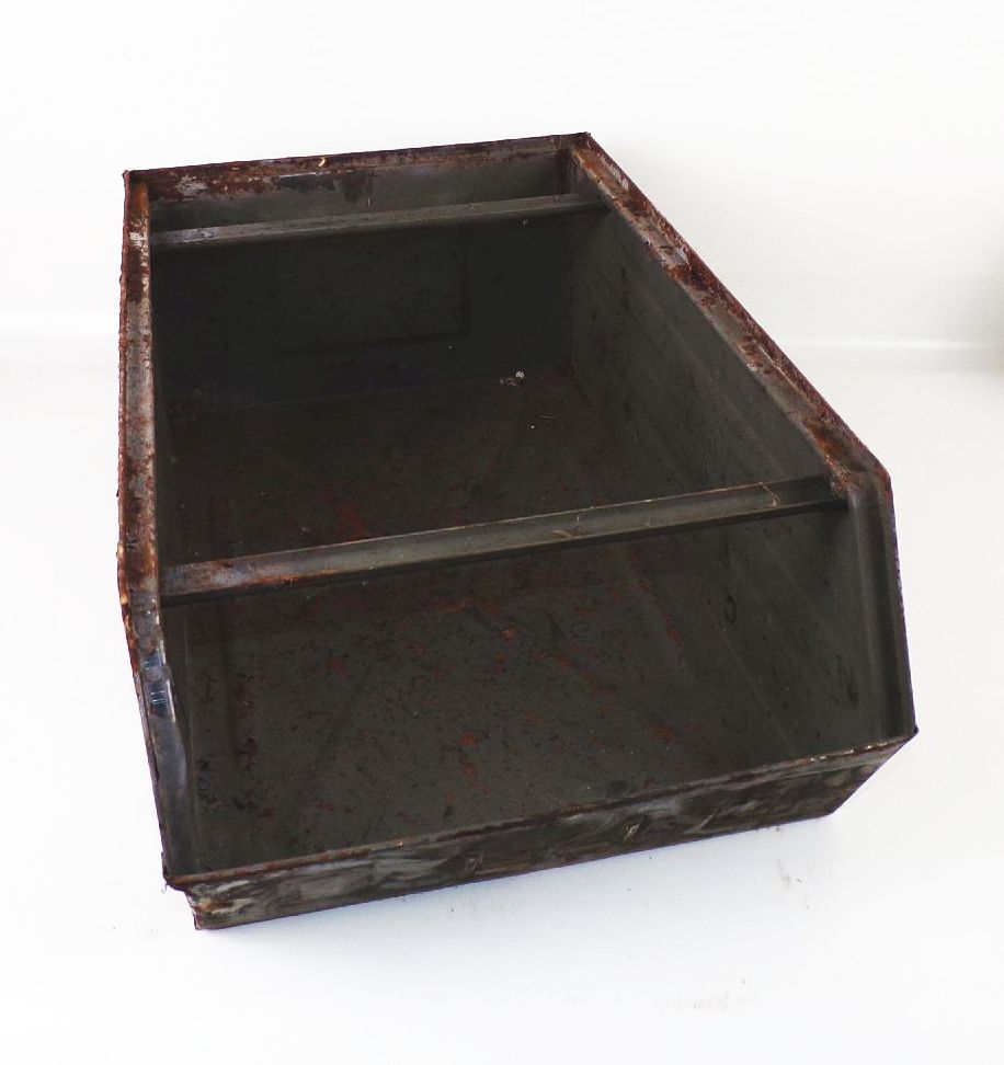 Alte Stapelbox Regal Metallkiste Aufbewahrung Industrie Sichtlagerkasten Werkzeugkiste 