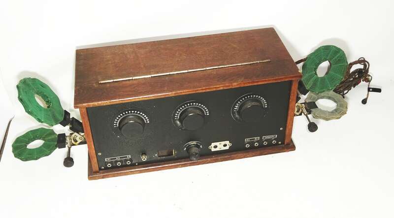 Altes Loewe Radio Typ 2H 3 N mit Spulen Acuston Lautsprecher Fernempfänger