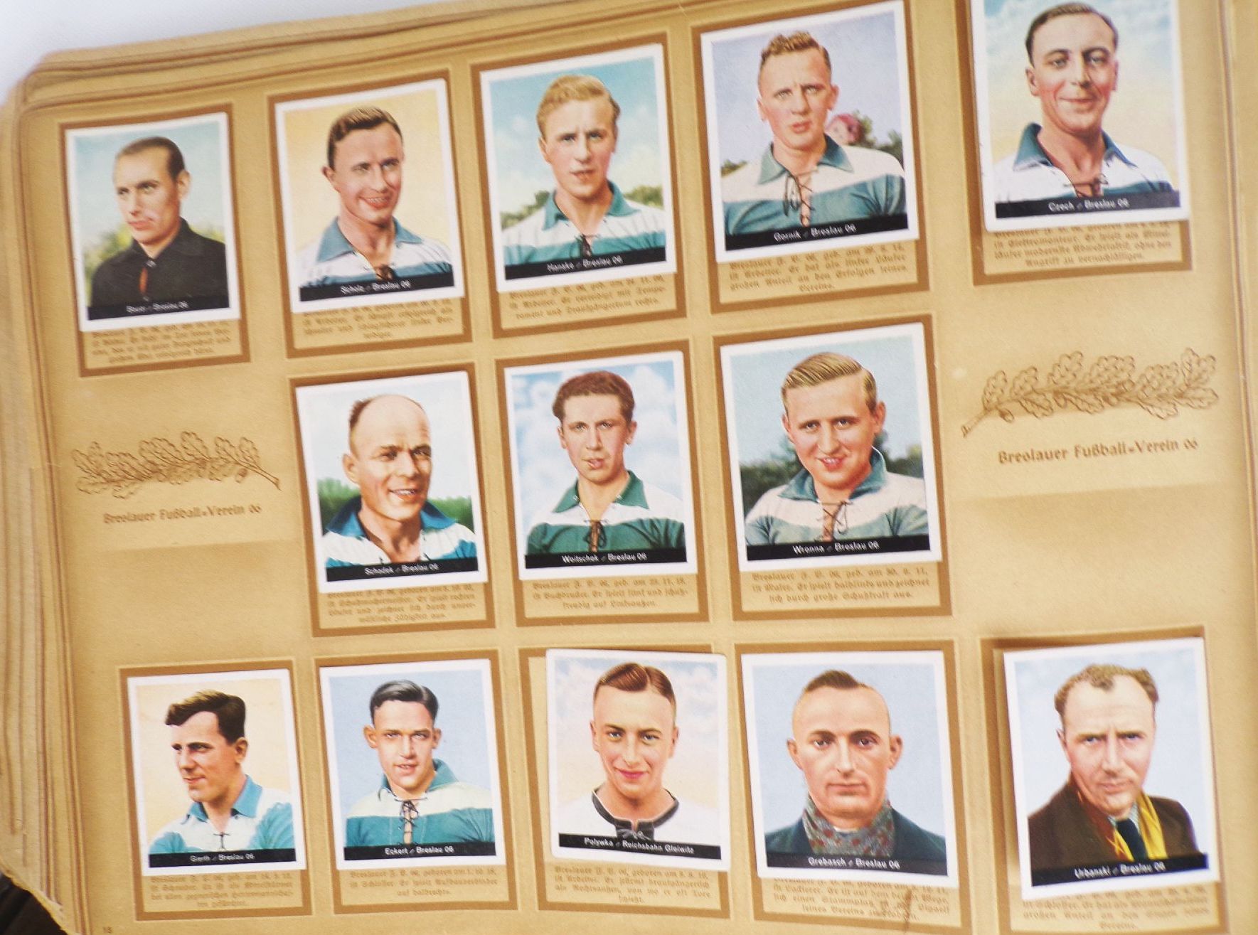 Hinein Fußball Sammelbilderalbum Cigarettenfabrik Müller Dresden um 1930 Hinein Fußball Sammelbilderalbum Cigarettenfabrik Müller Dresden um 1930