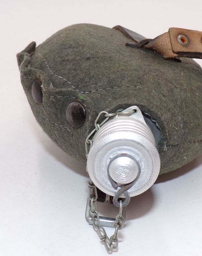 Alte Feldflasche NVA KVP