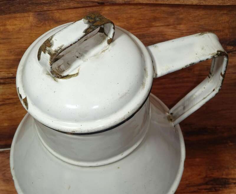 Alter Emaille Krug Wasserkrug Weiss Shabby Chic Landhaus Deko