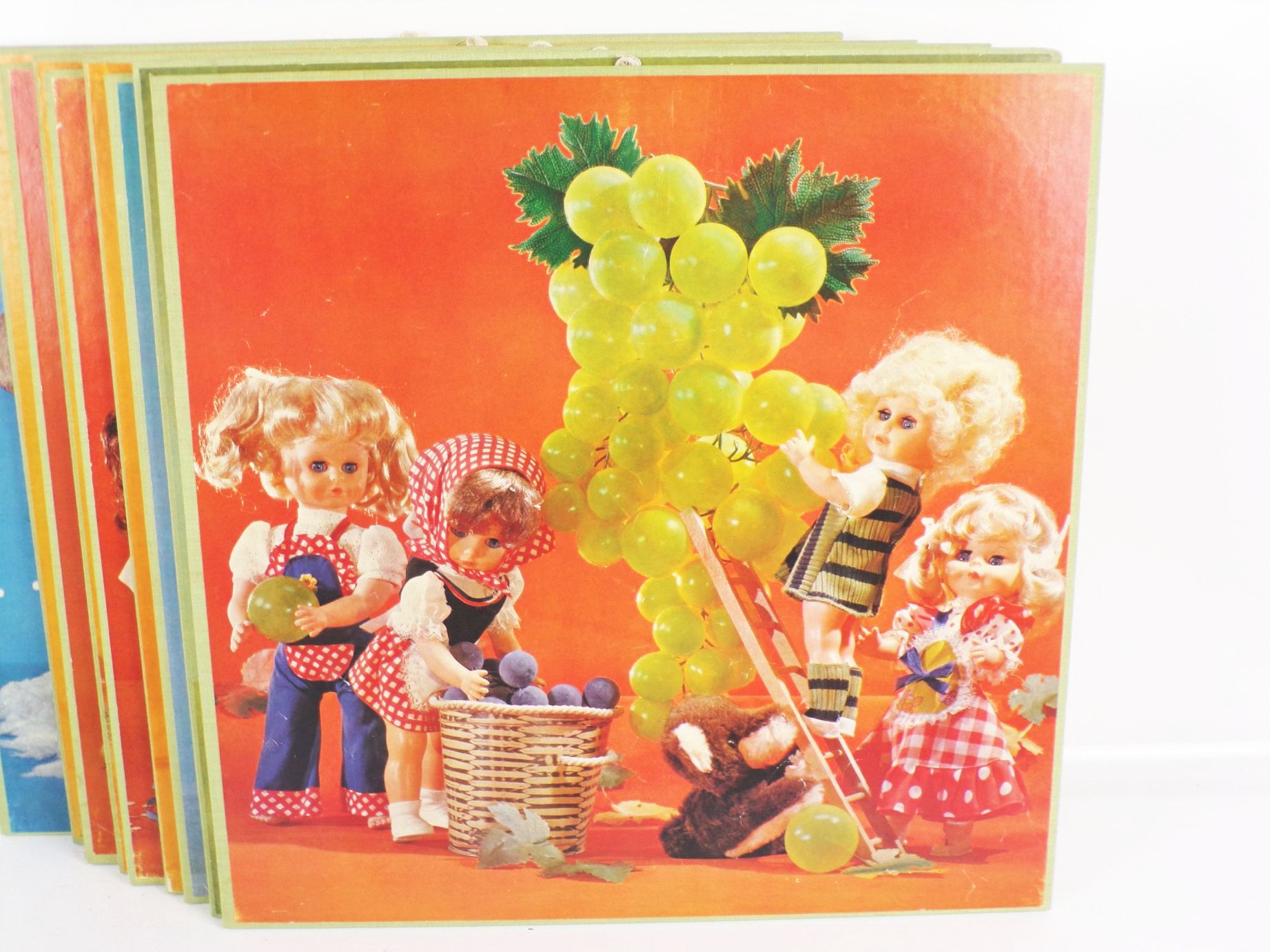 Sonneberger Puppen DDR Bildtafeln 12 Stück Kinderkarten Museum Deko