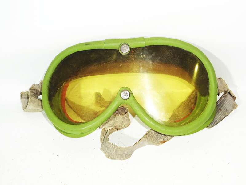 Vintage DDR Sportbrille Motorradschutzbrille Oldtimer 