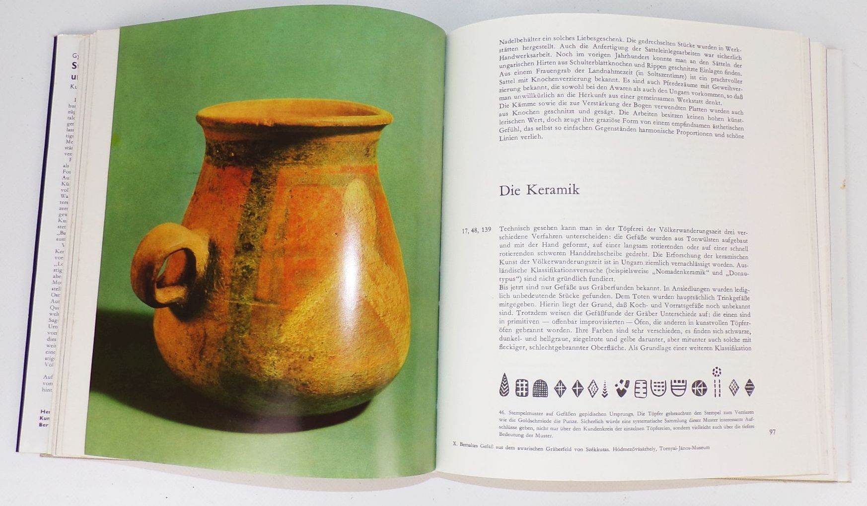 Steppenvölker und Germanen Gyula Laszlo 1974 DDR Schuber 