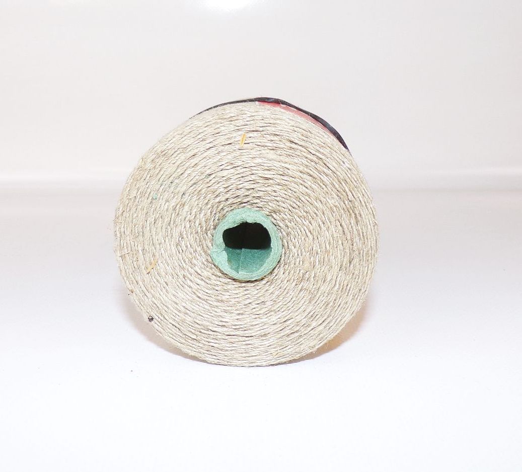 Hirschfelder Sattlerzwirn NOS Industrienähzwirn Sattler Schuster Zwirn Hirschfelder Sattlerzwirn NOS Industrienähzwirn Sattler Schuster Zwirn