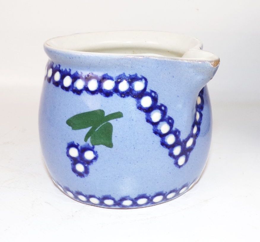 Alte Kanne Krug Keramik 3 Stück Milch Sahne Kännchen schönes Dekor 