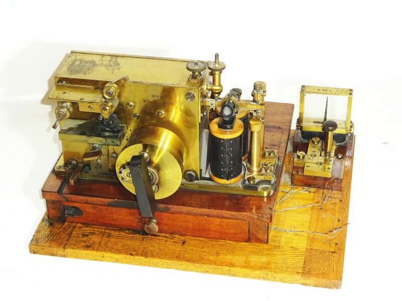 Morsetelegraph W Gurlt Berlin um 1880 Morseapparat Morsegerät Schreibtelegraph 