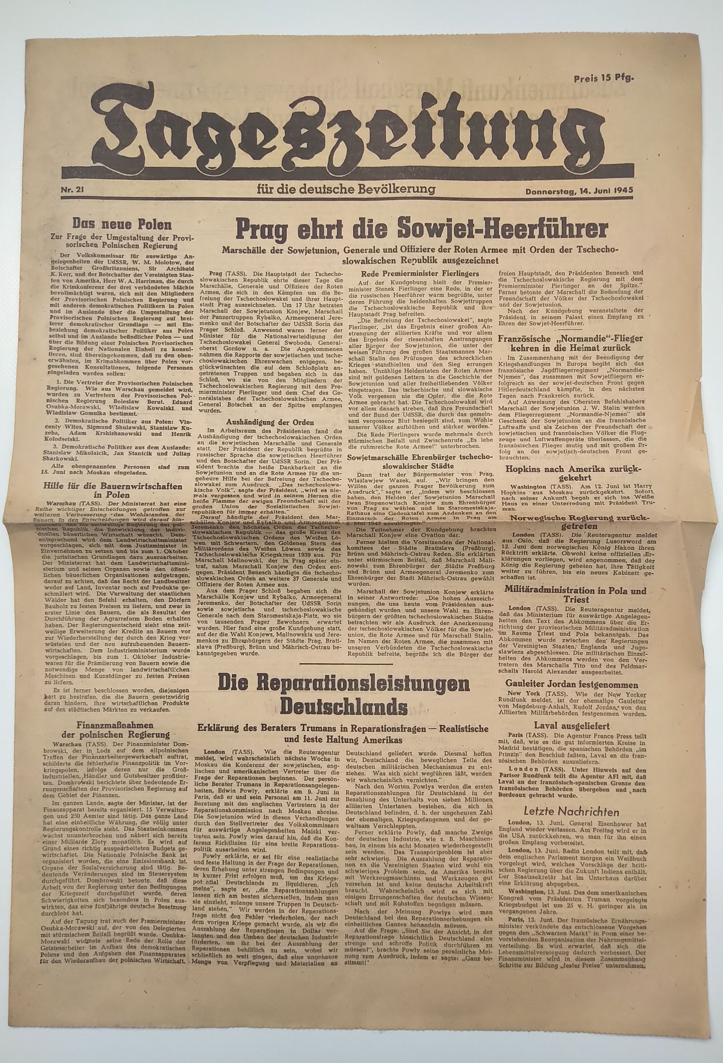 Tageszeitung Prag ehrt die Sowjet Heerführer 1945 Nr 21