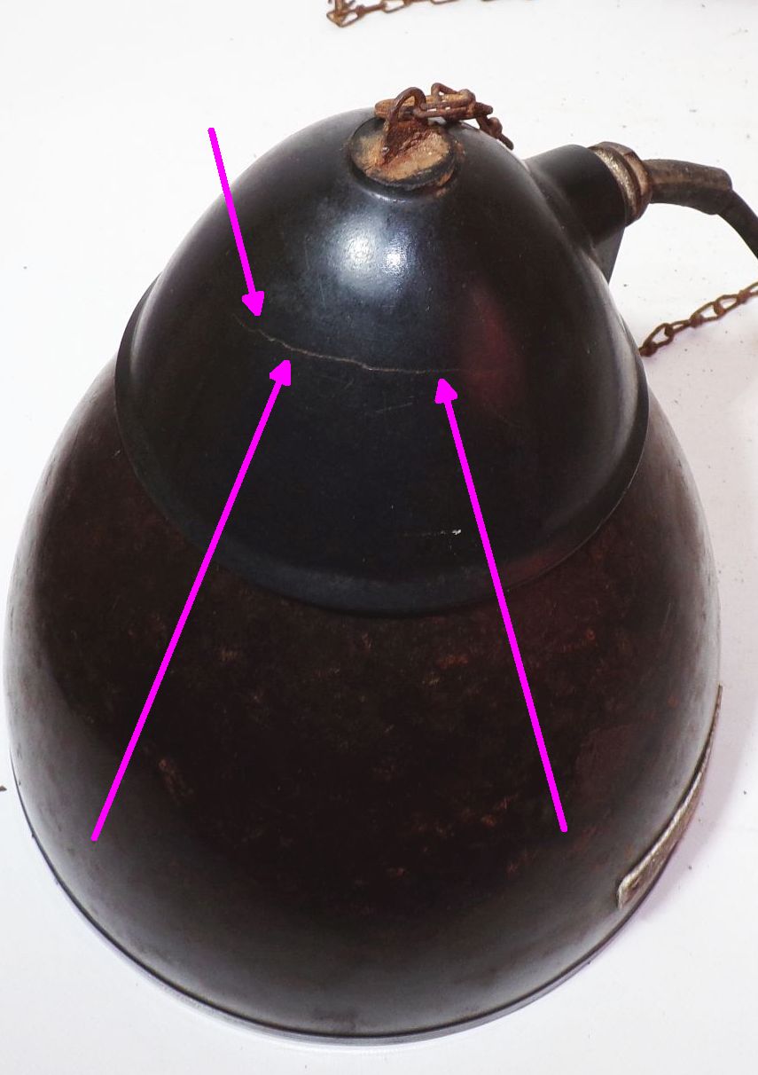 Alte Wärmelampe Strahler Bakelit Gitter Stalllampe industriedesign