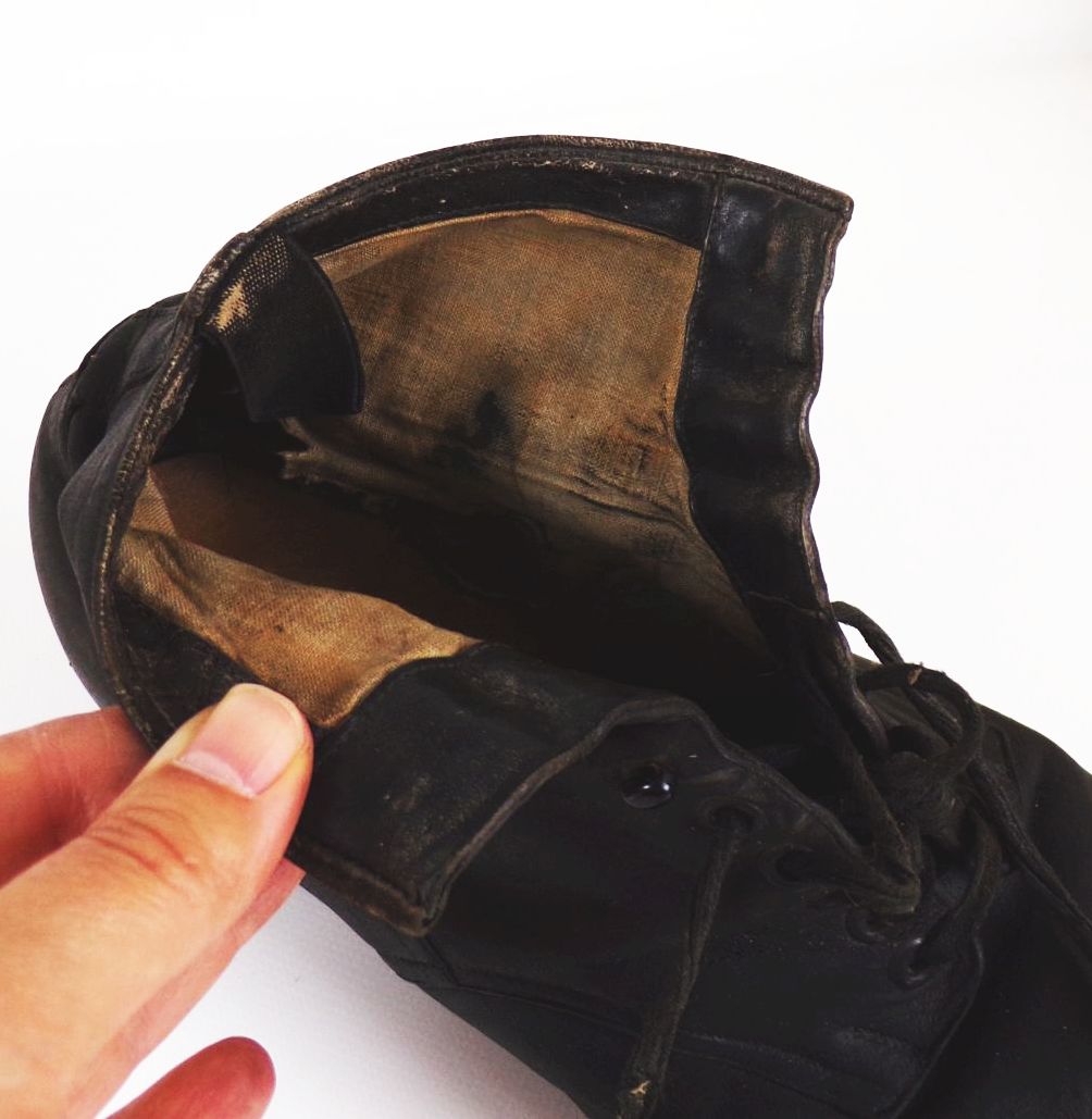 Alte Damen Schuhe Schwarz Leder 1940 er Größe 40 Vintage Schnürschuhe Alte Damen Schuhe Schwarz Leder 1940 er Größe 40 Vintage Schnürschuhe