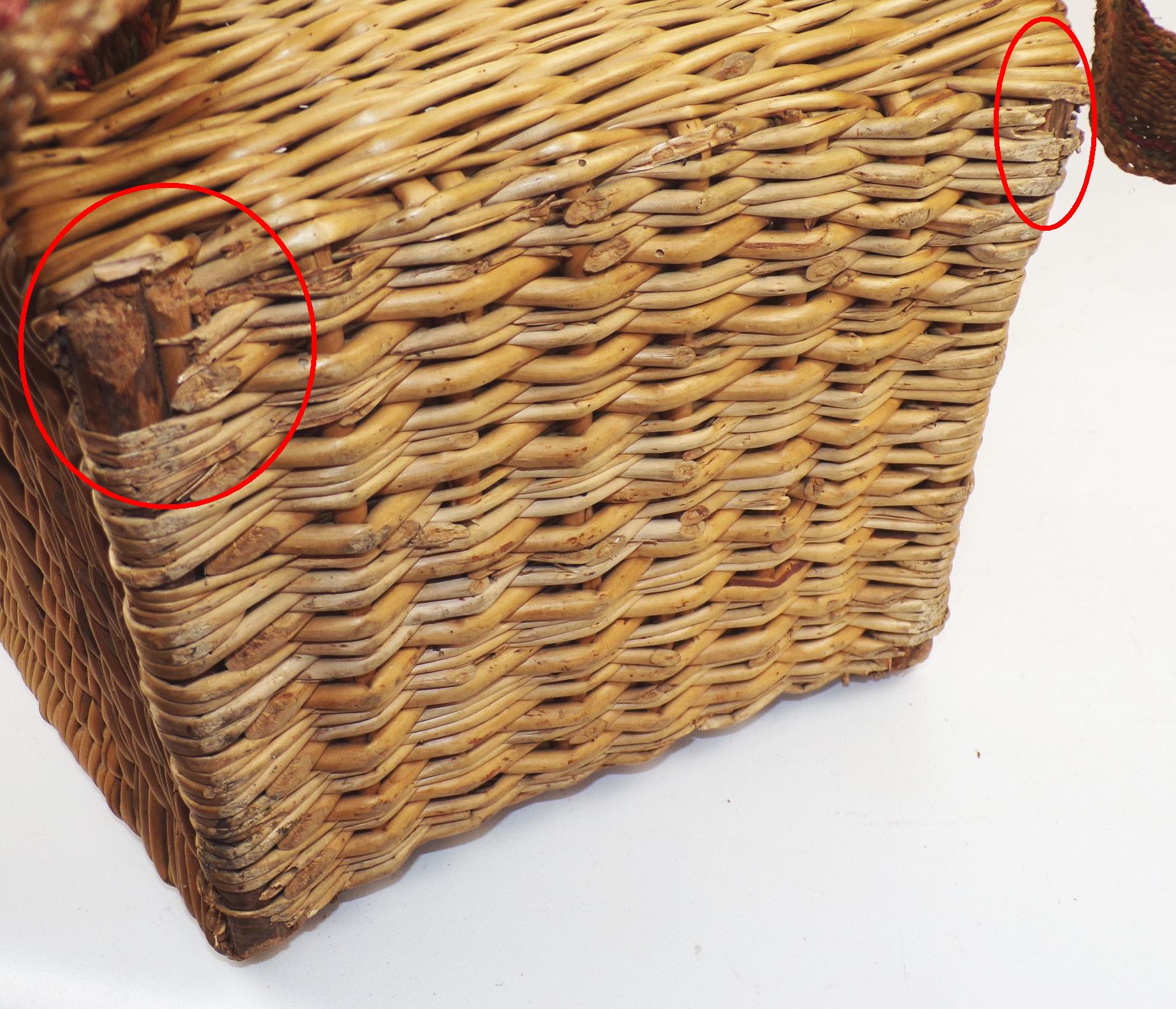 Alte Kiepe Korb Rückenkorb Weidekorb Deko 