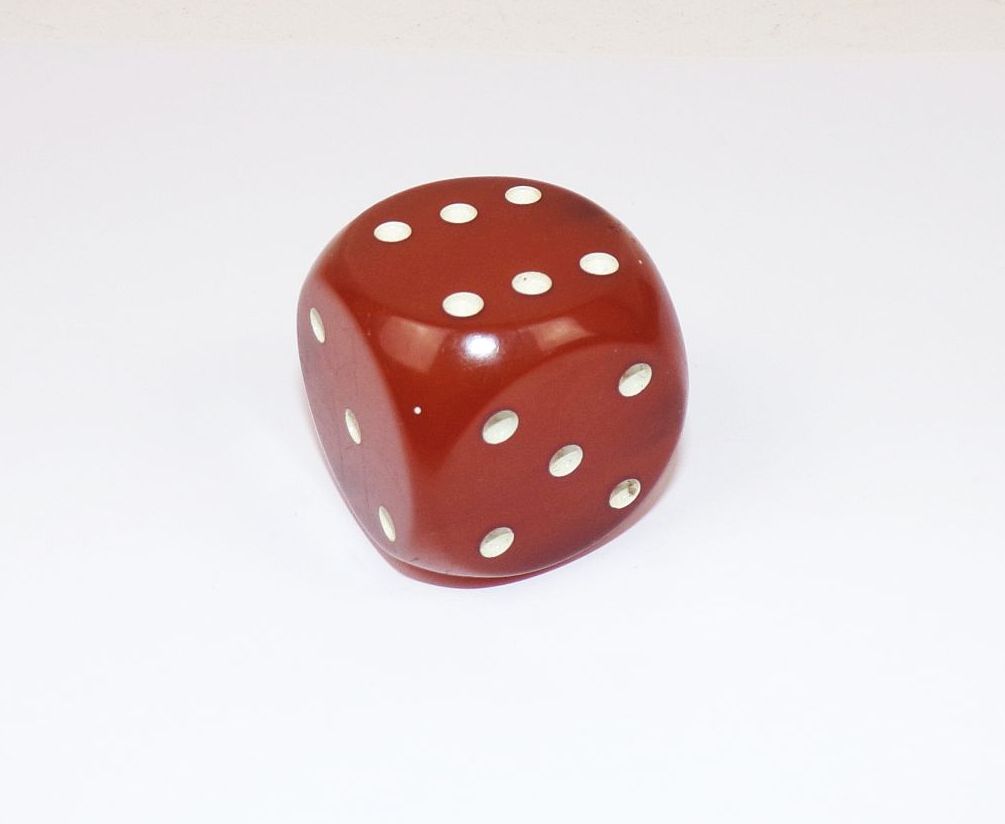 DDR Kunstharz Würfel Catalin