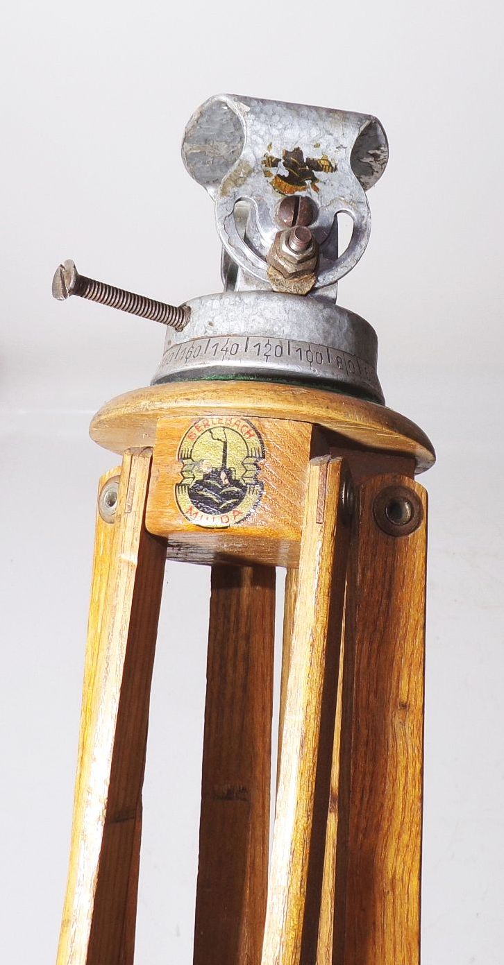 Altes Berlebach Dreibeinstativ Holzstativ vintage 