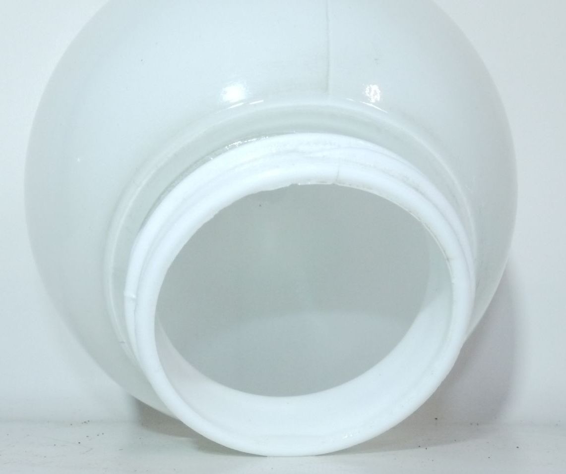 Alte Kugellampe Glas Weiß Außenleuchte E27 Art Deco schräg