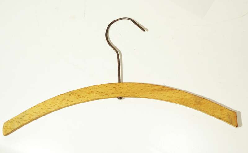 2 x Kleiderbügel Heinrich Bursch Zittau 1930er Werbung Reklame Deko 