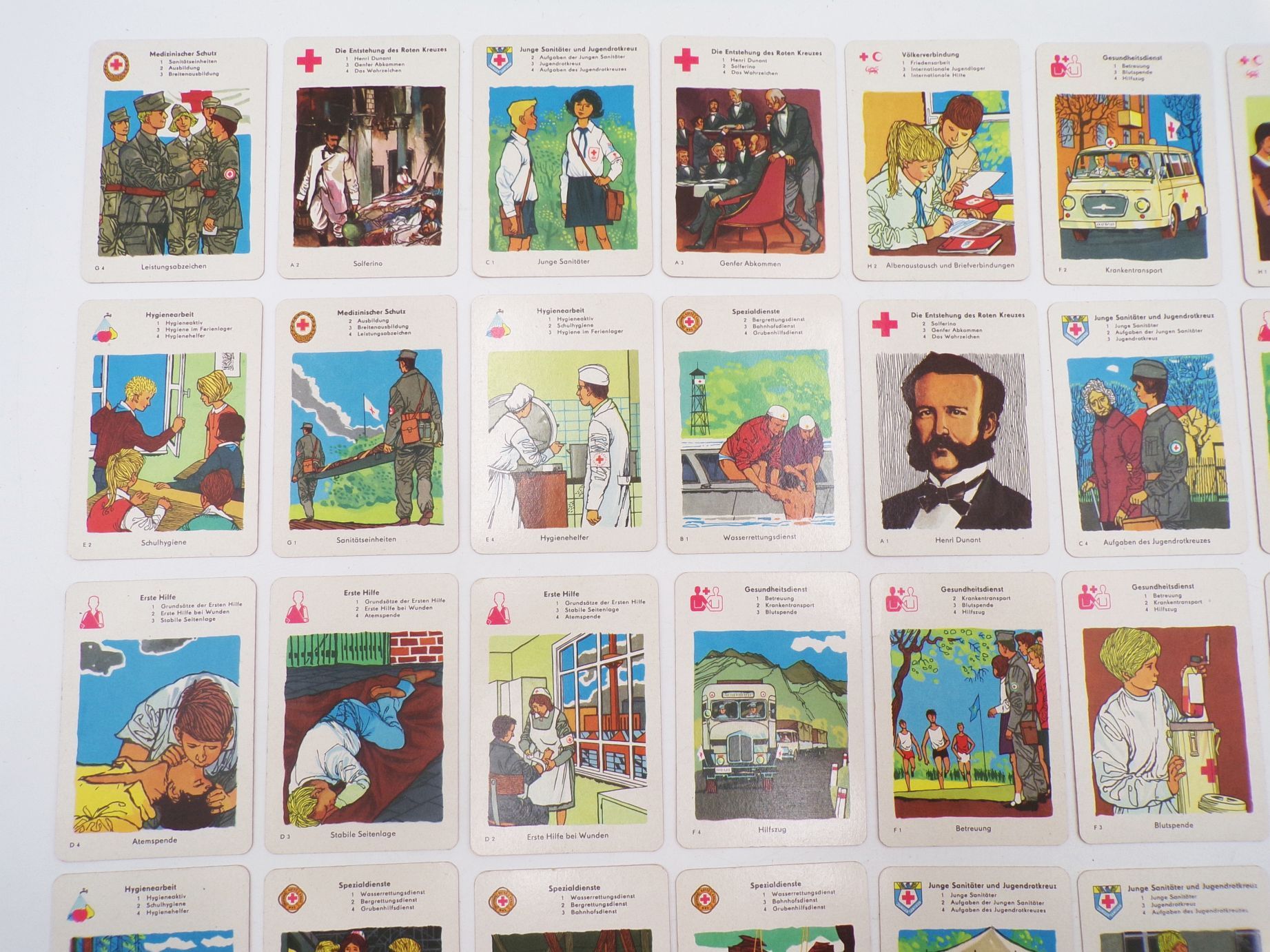Lernt helfen Deutsches Rotes Kreuz DDR Kartenspiel Quartett 1969 Lernt helfen Deutsches Rotes Kreuz DDR Kartenspiel Quartett 1969