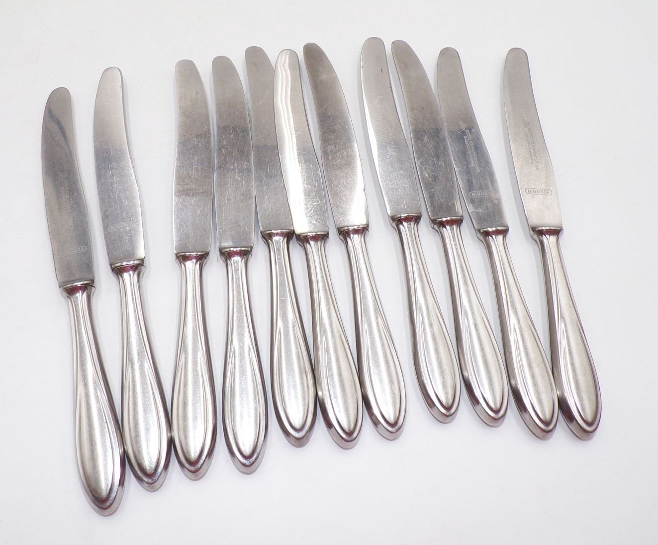 Nirosta Besteck 37 Teile mit Originalkarton Nirosta Besteck 37 Teile mit Originalkarton