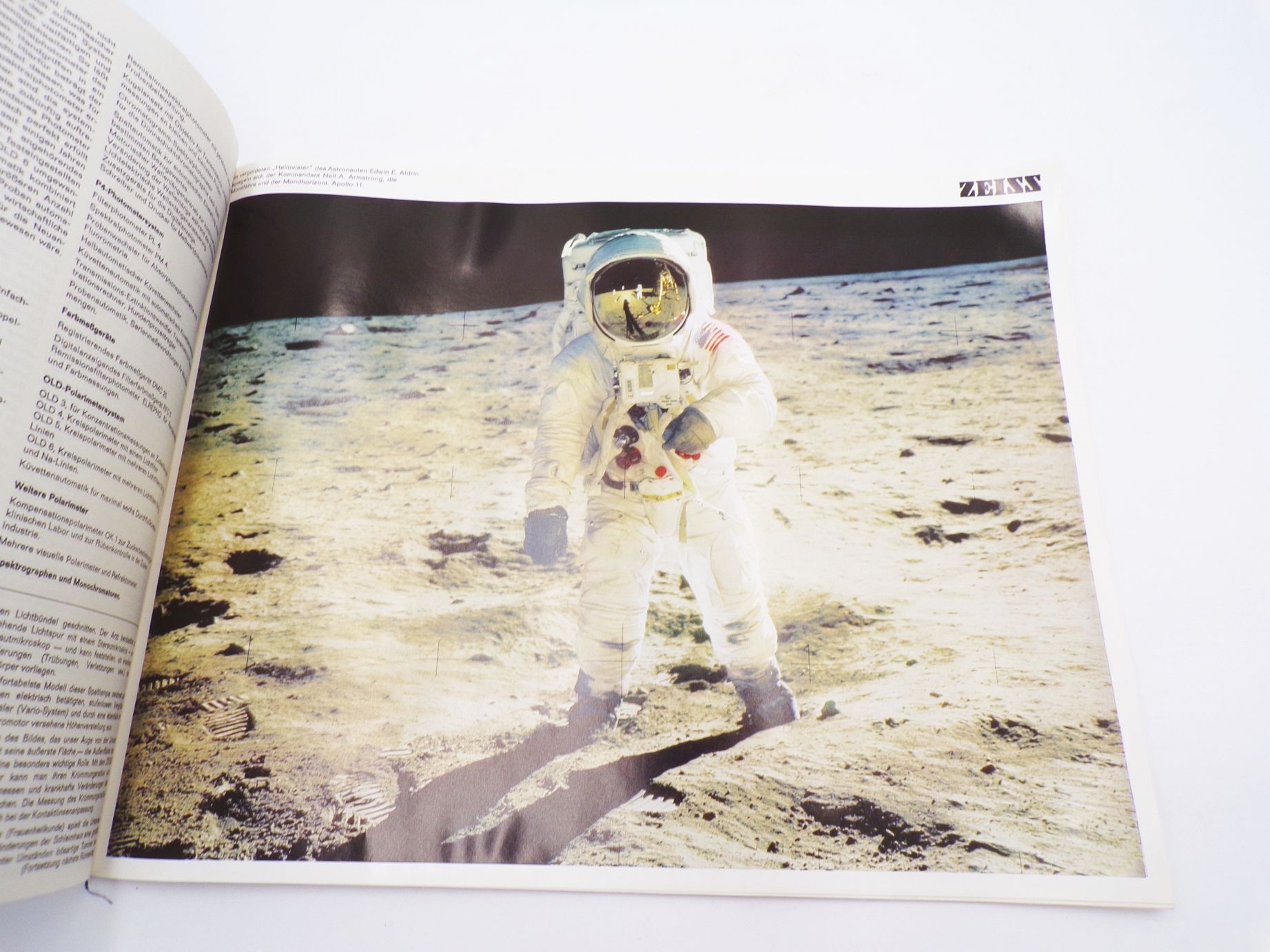 Zeiss Optik auf der Erde auf dem Mond im Weltraum Weltraumfotografie Zeiss Optik auf der Erde auf dem Mond im Weltraum Weltraumfotografie