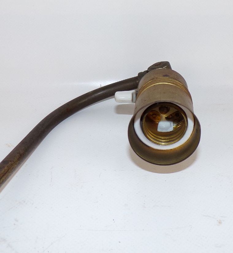 Vintage Lampenfuß für Tischlampe Fassung mit Schalter E27 Bastlerware 