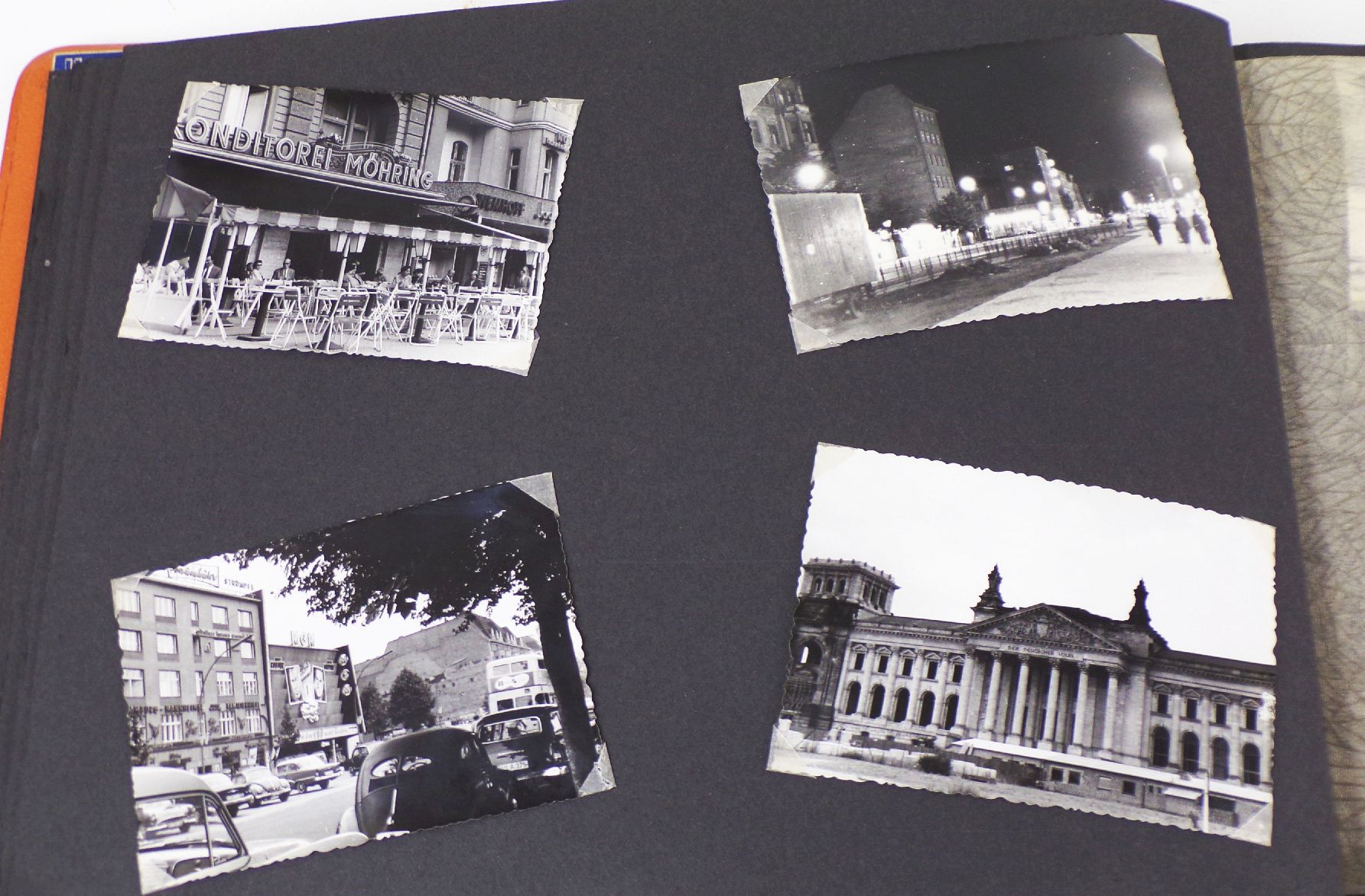 Altes Fotoalbum mit Fotos Urlaub in West Berlin 1950 er Jahre Oldtimer Schaufenster