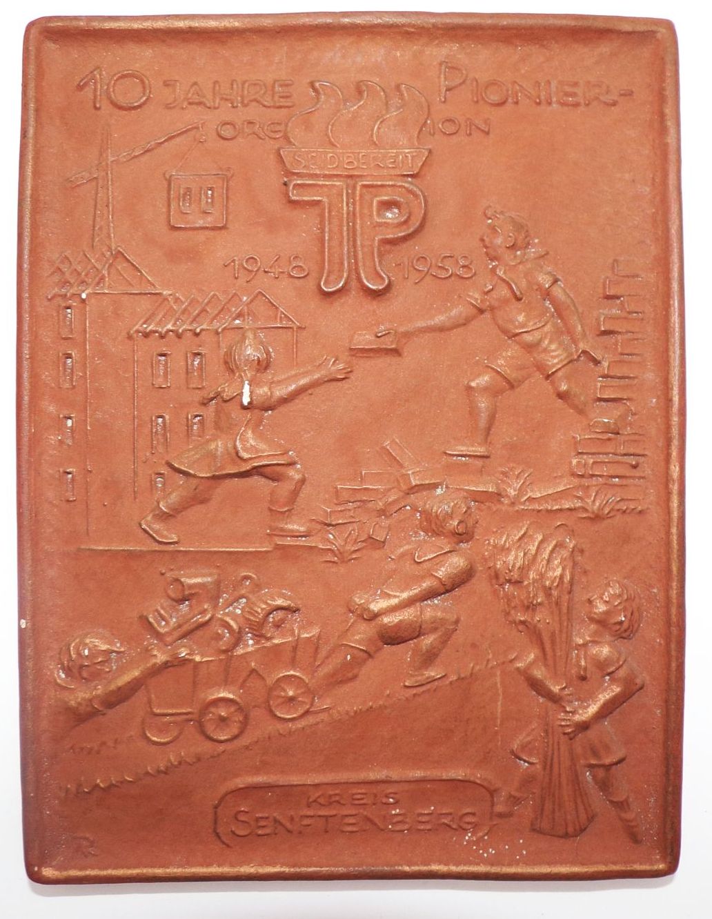 Plakette 10 Jahre Pionier Origanisation Kreis Senftenberg 1948 bis 1958