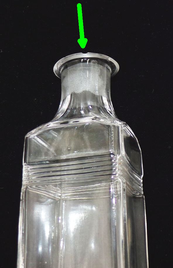 Alte Glaskaraffen Glas 2 Stück transparent mit Verschluss Antik Menage