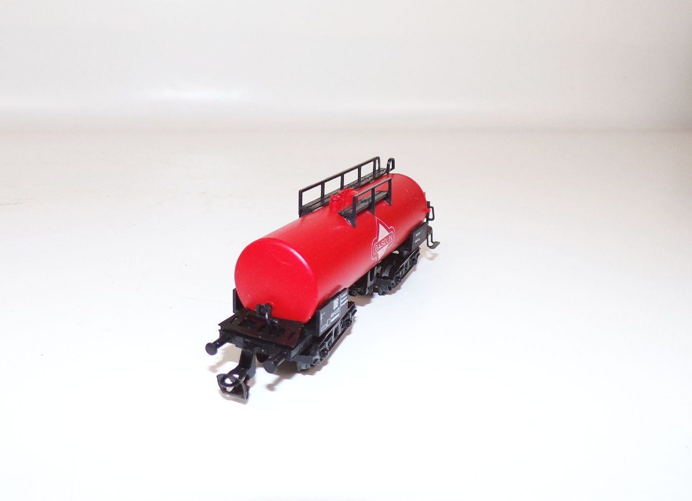 BTTB Gasolin Kesselwagen Rot Spur TT mit OVP 