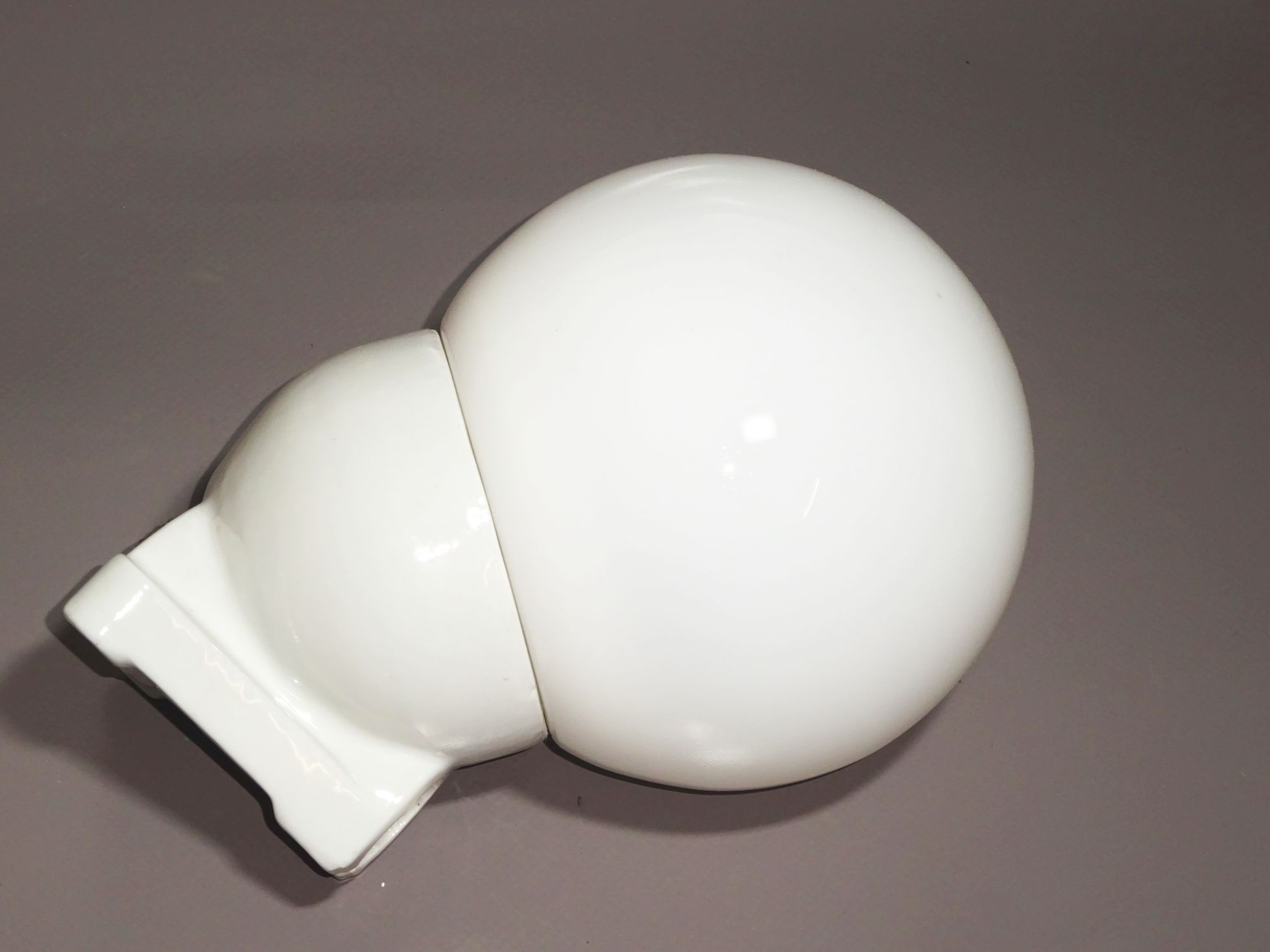 Alte Kugellampe E27 Deckenlampe Weiss Porzellan Glas Industriedesign