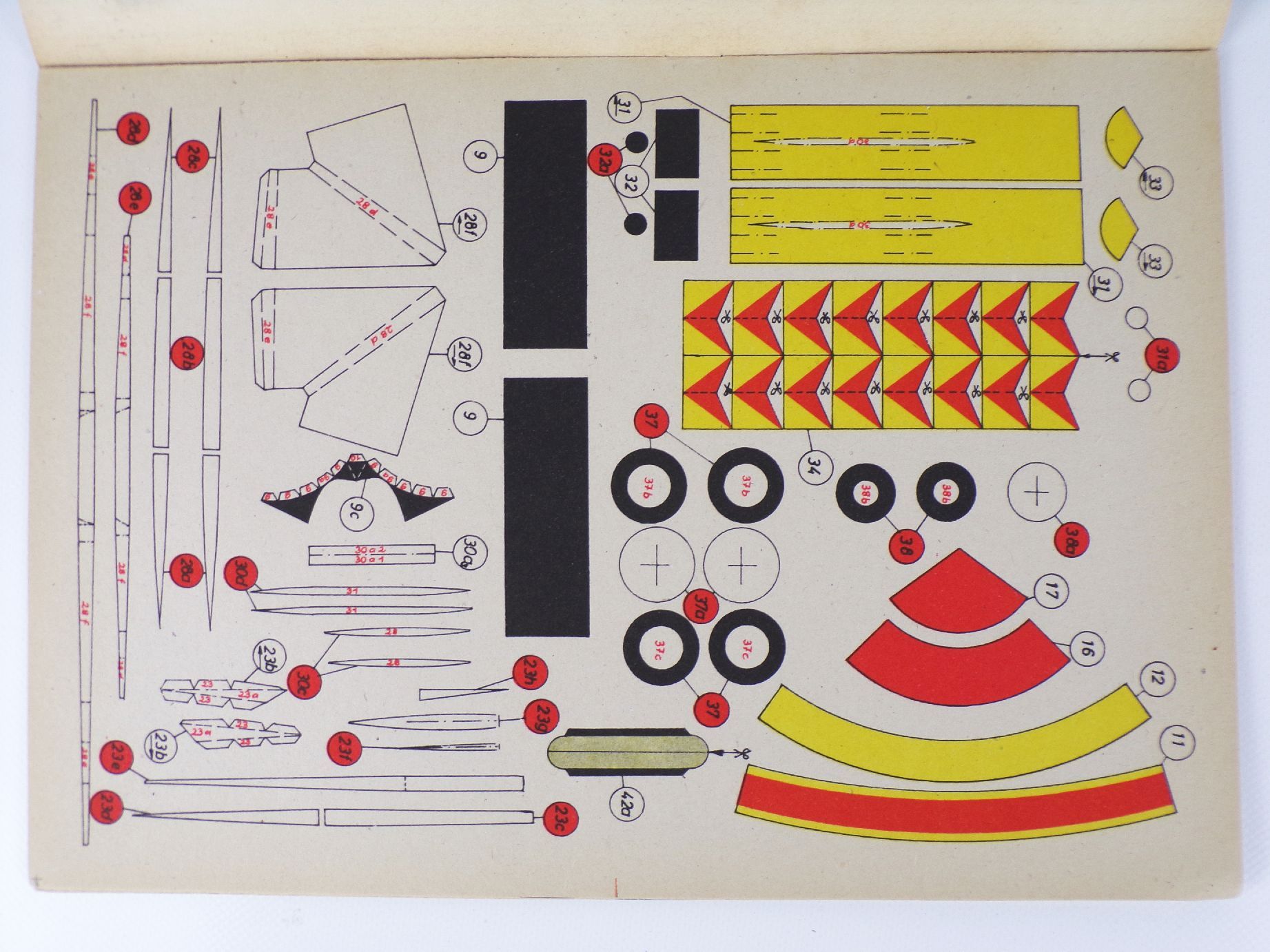 Kranich Modellbogen Abfangjäger Typ E 166 DDR 1963 Kranich Modellbogen Abfangjäger Typ E 166 DDR 1963