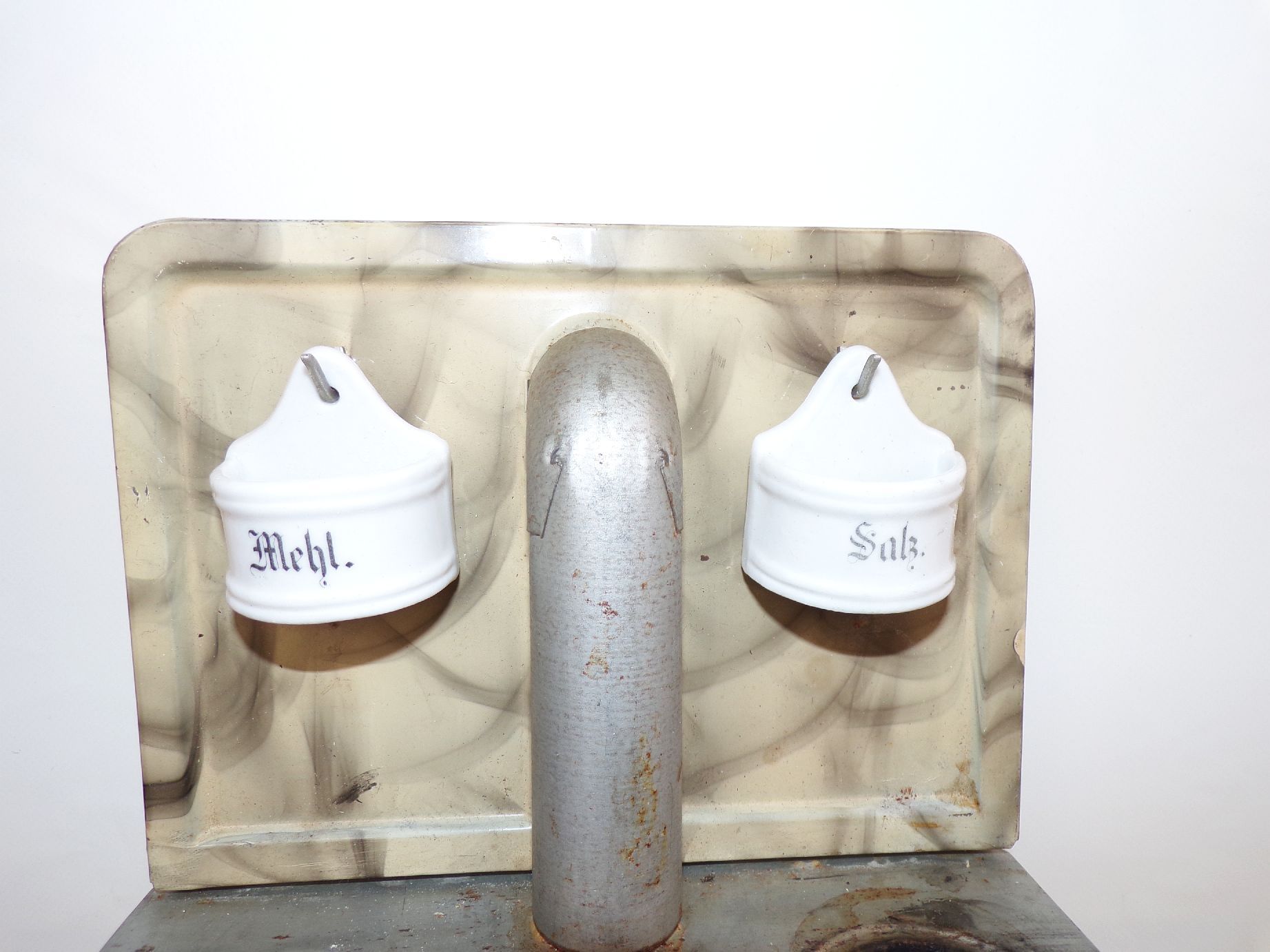 Konvolut Puppenküche Möbel Emaille Geschirr Puppenherd Porzellan 