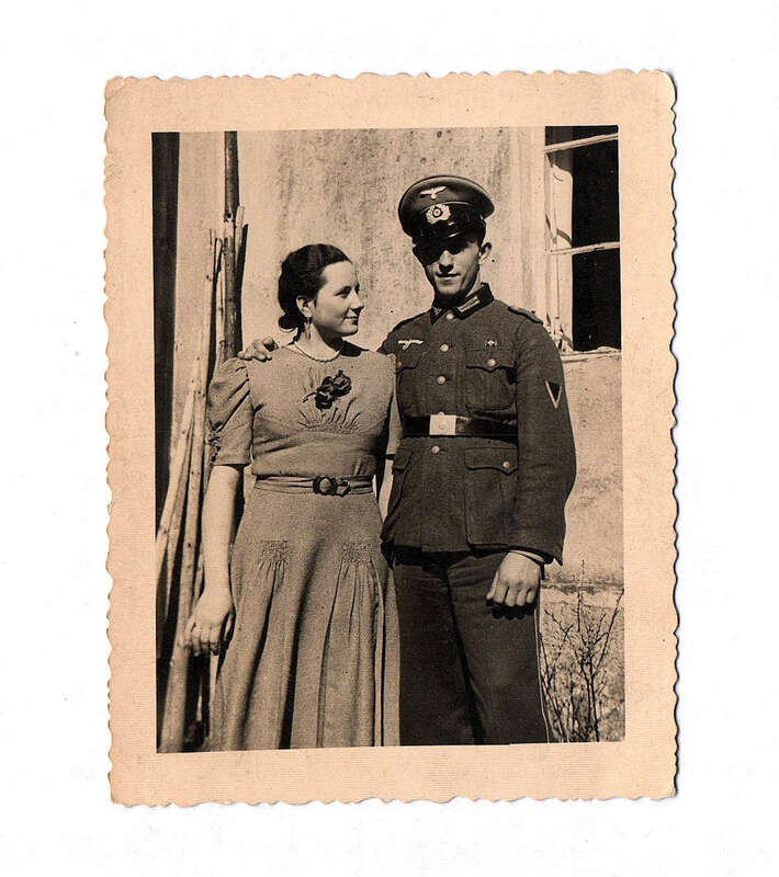 Foto altes Bild Soldat mit Frau