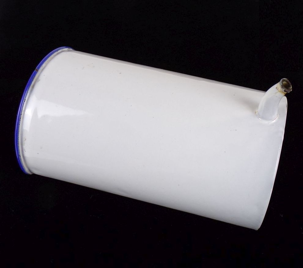 Alter Einlauf Behälter Email Pflanzgefäß Weiß blau