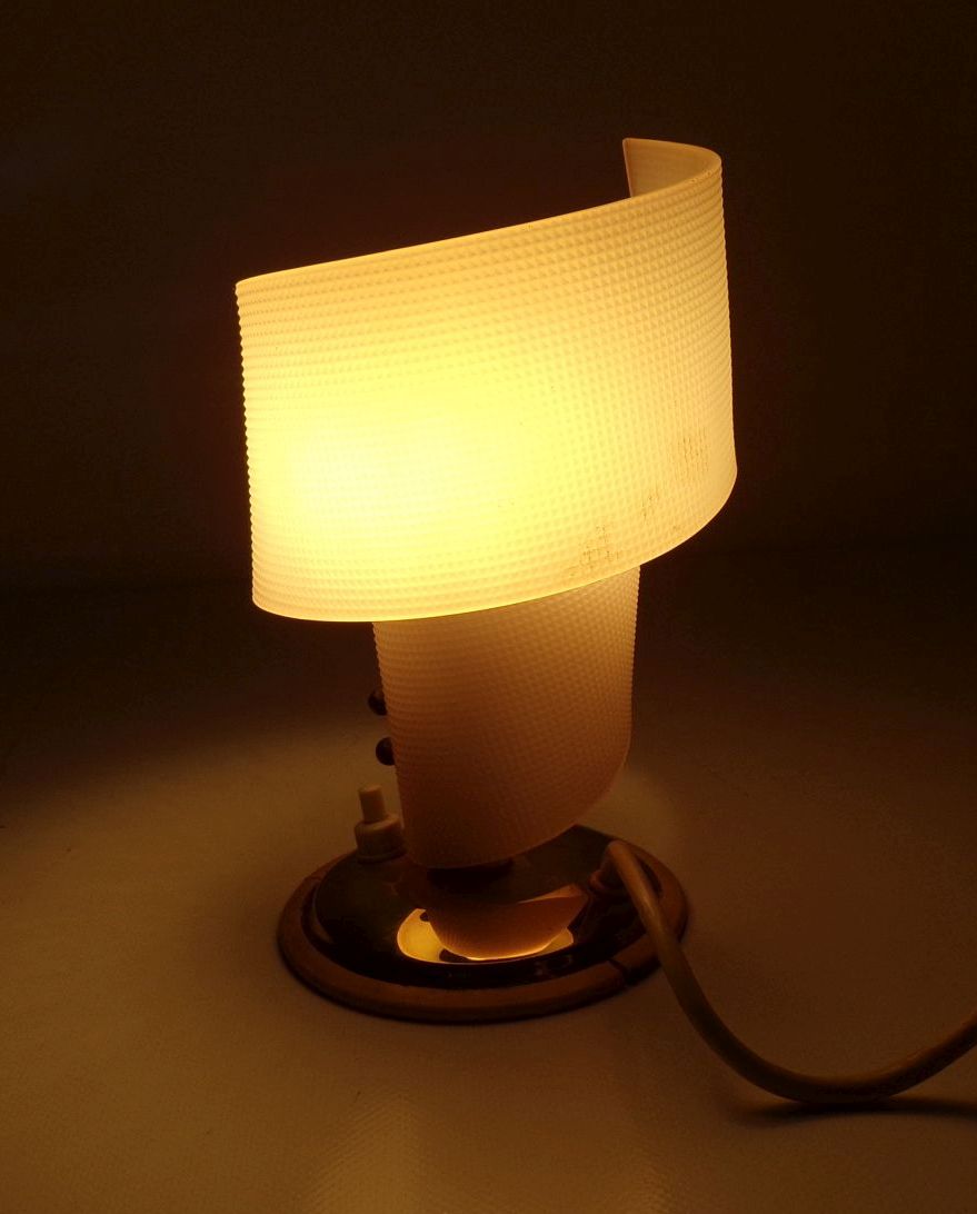 Tischlampe DDR kurios Design Leuchte Vintage