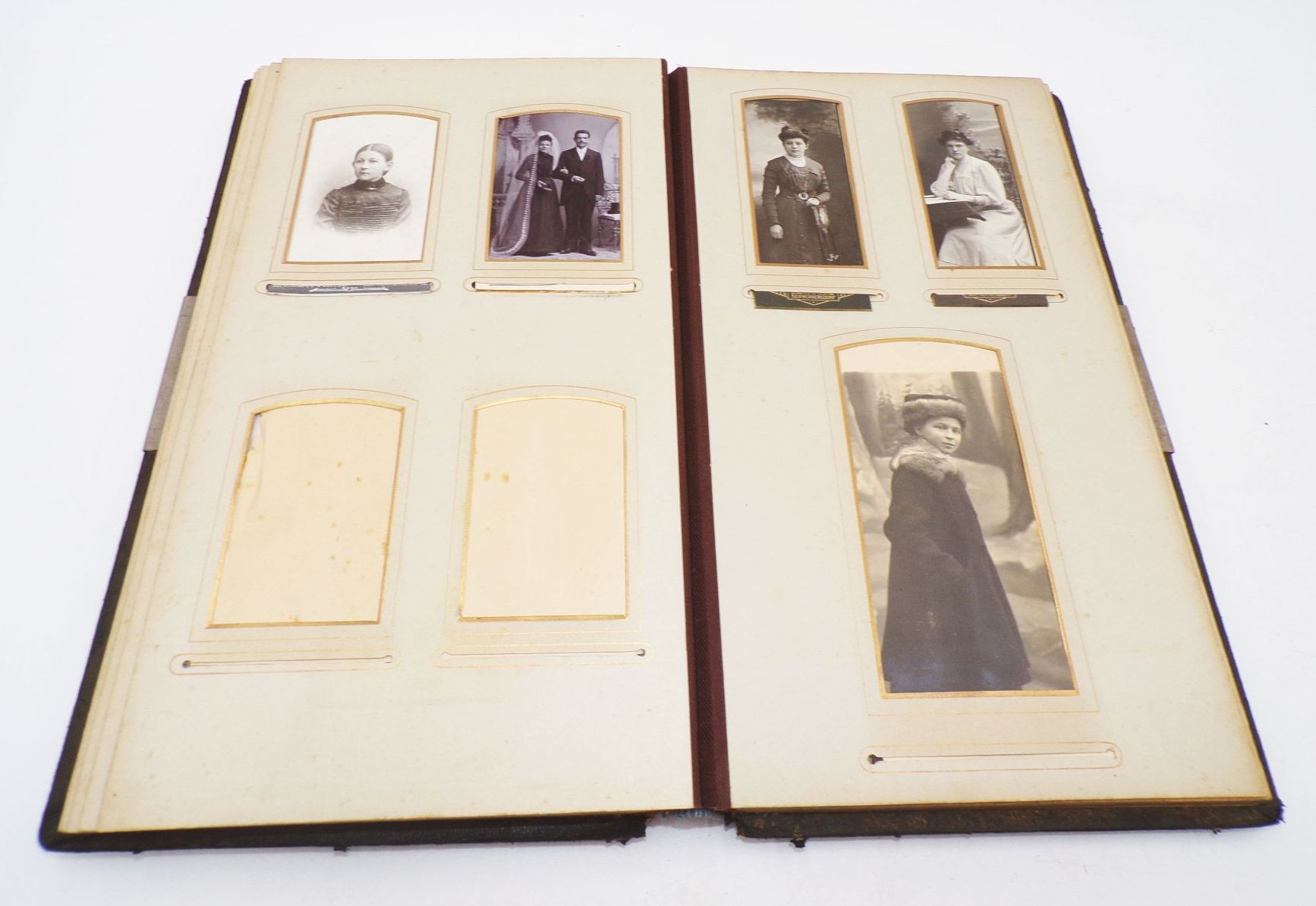 2 x Fotoalbum Kabinettfotos CDV Fotos Hartpappe um 1900 2 x Fotoalbum Kabinettfotos CDV Fotos Hartpappe um 1900