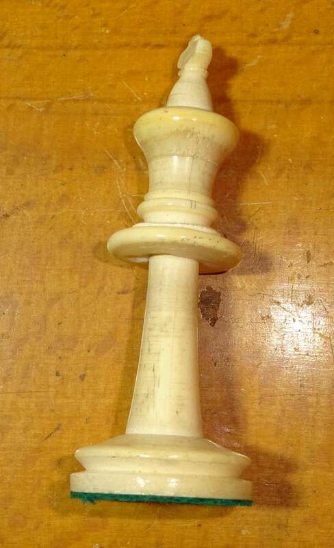 Alte Schachfiguren Weiss Rot Bein Deko Schach Figur