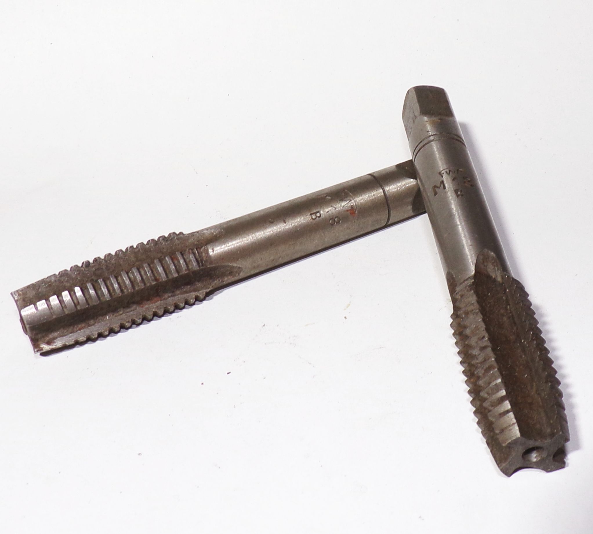 FWP Gewindebohrer M18 B Fertigschneider 2teilig Gewindeschneider