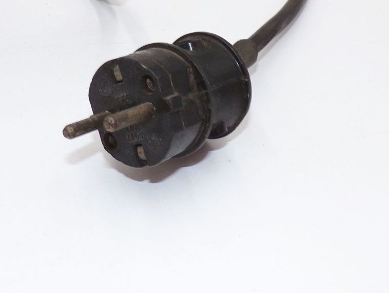 Alte AMD Bohrmaschine HM12