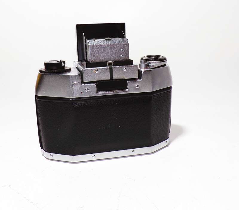 EXA 1b Spiegelreflexkamera Domiplan mit Zubehör DDR Kamera