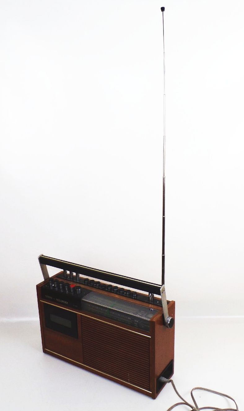 Stern Recorder R160 mit Kassettenrekorder Radio Echtholz 