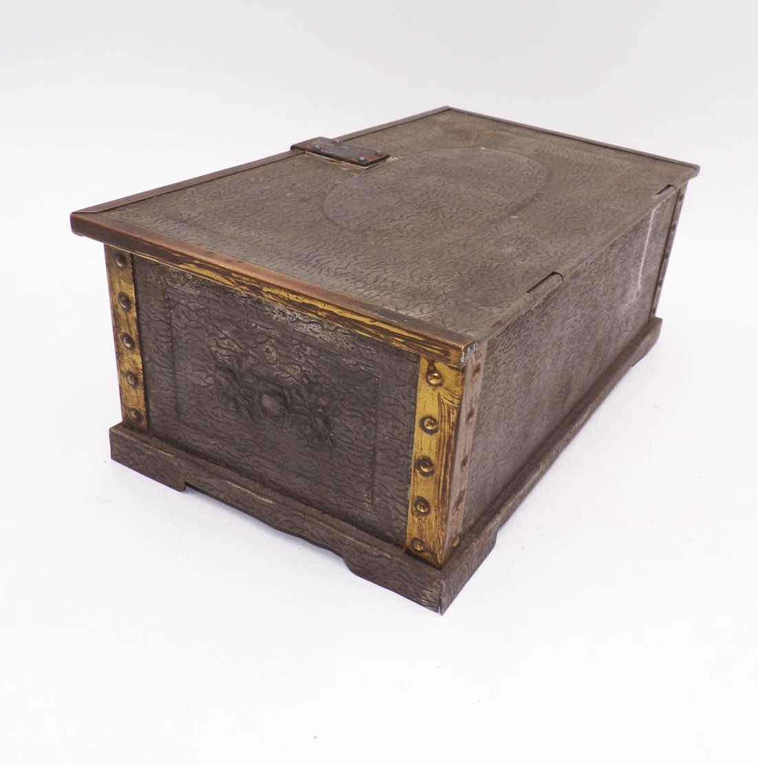 Alte Metall Schatulle Box Truhe Deko Alte Metall Schatulle Box Truhe Deko