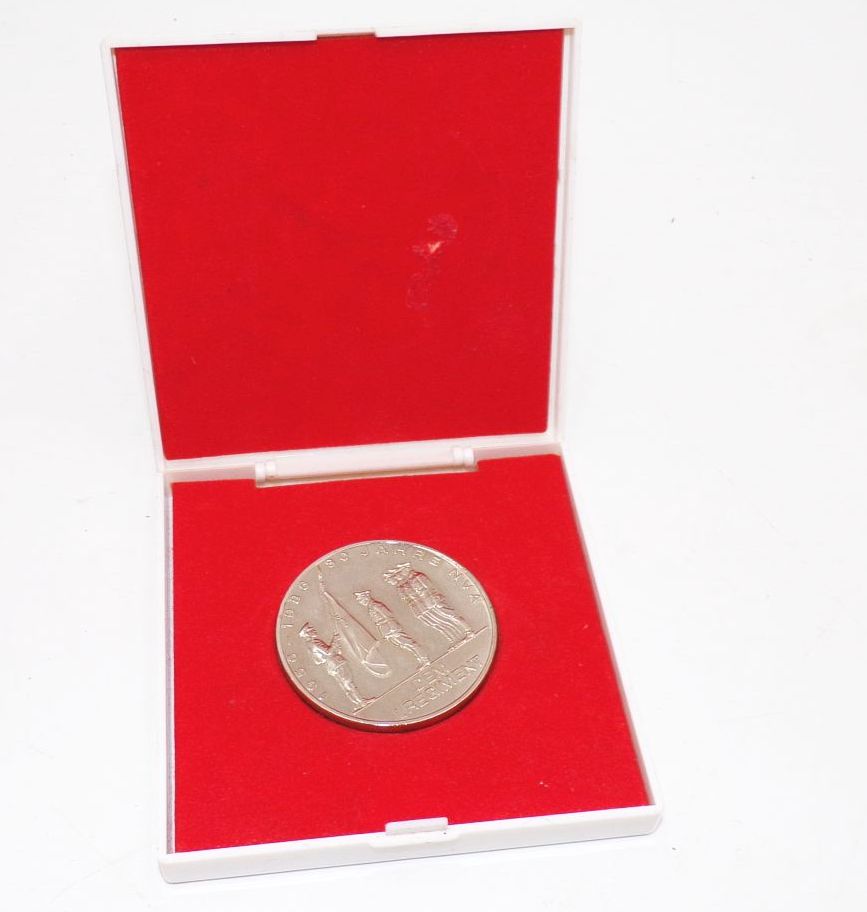 Medaille 30 Jahre NVA dem I Regiment 